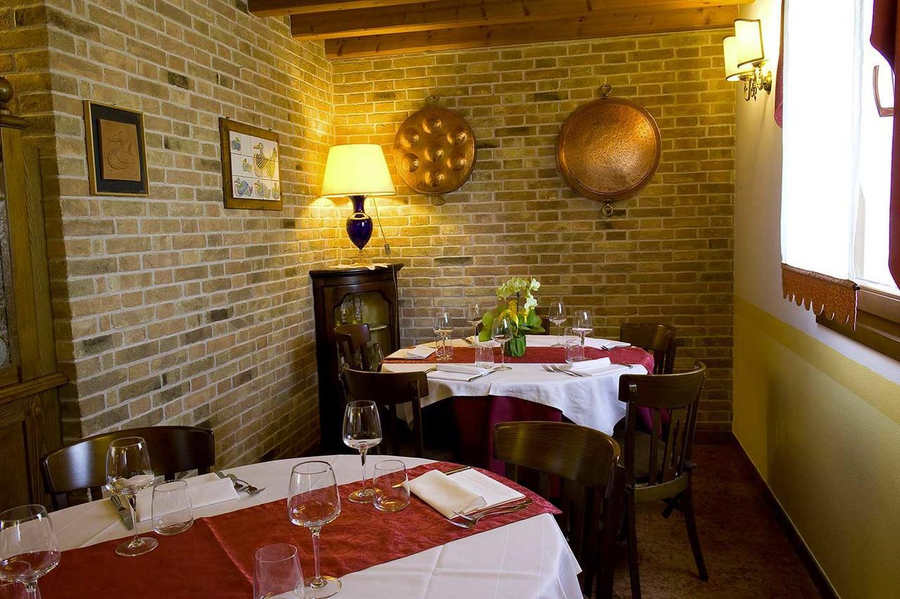 Osteria Alla Pasina Dosson Exterior photo